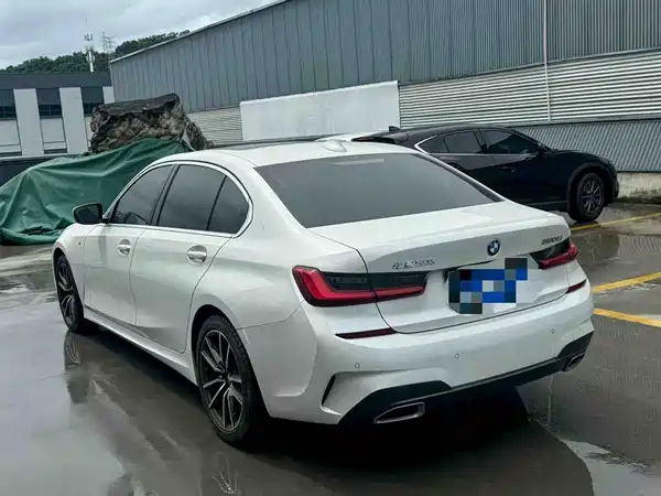 BMW 3 Series 2021