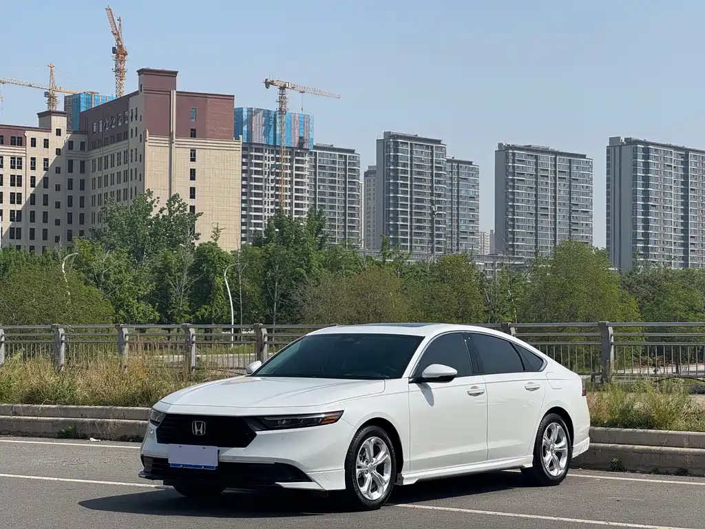 Honda Accord 2023 — фото 16