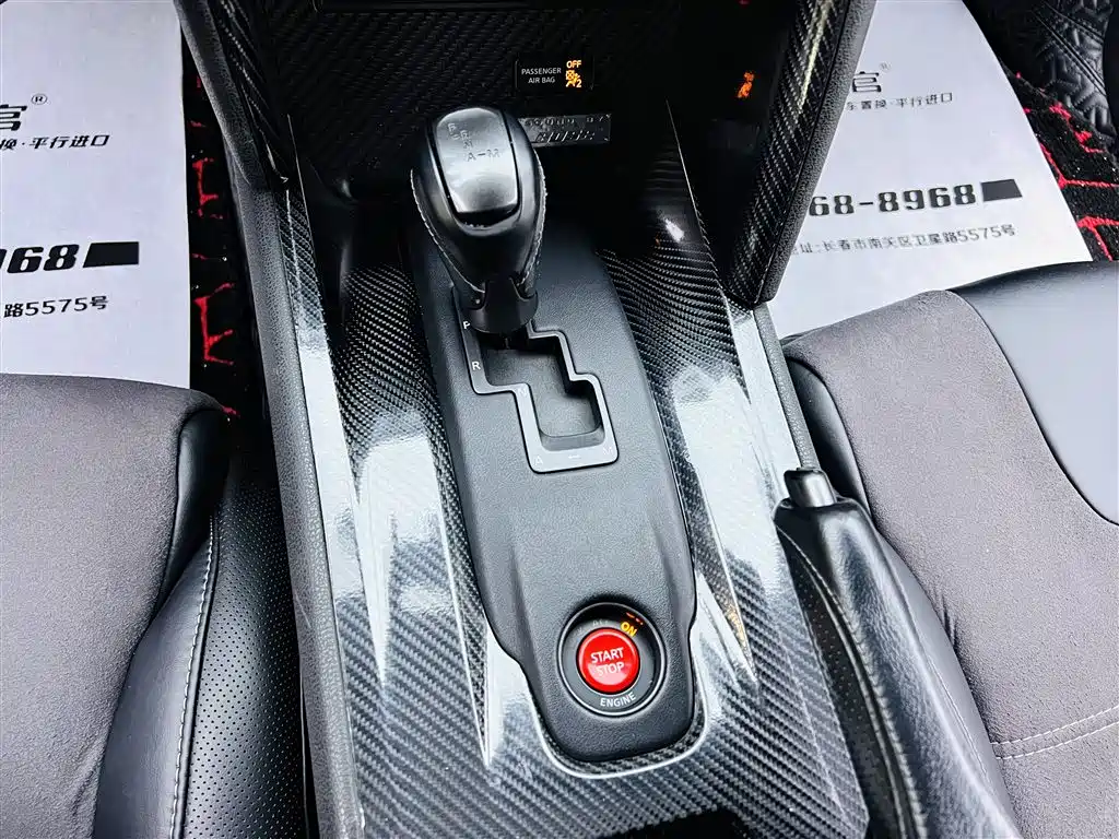 Nissan GT-R 2013 — фото 16