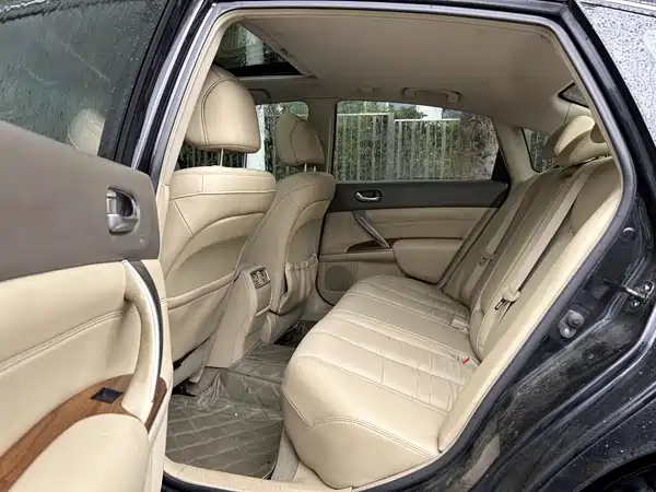 Nissan Teana 2011