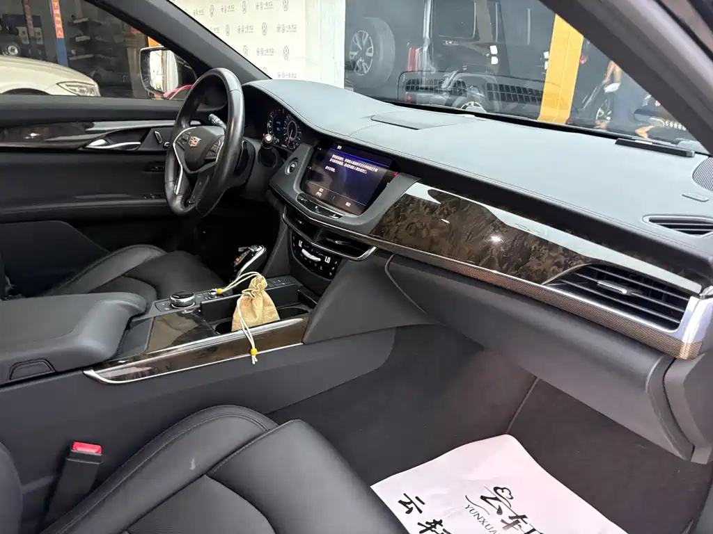 Cadillac CT6 2023 — фото 14