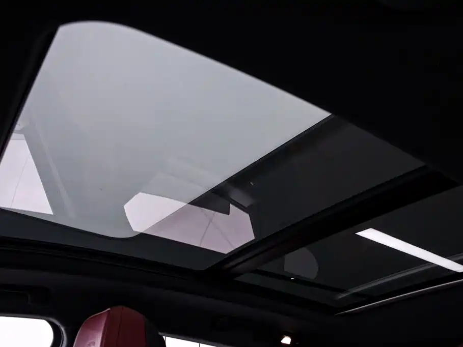 Porsche Macan 2023 — фото 10