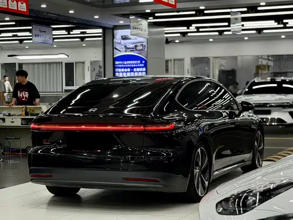 NIO ET7 2022