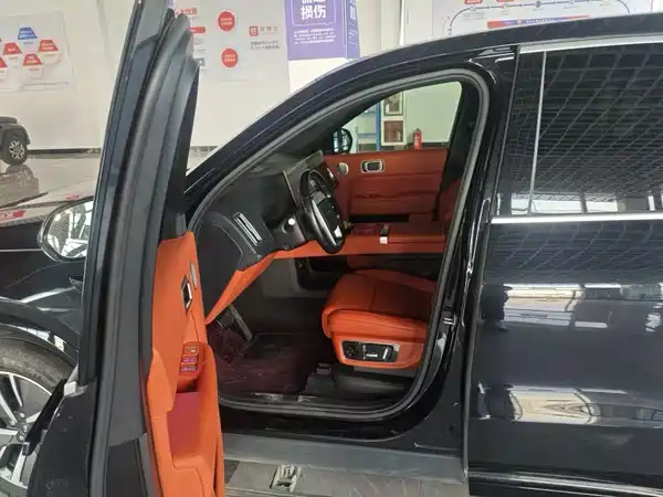 Li Auto L8 2024