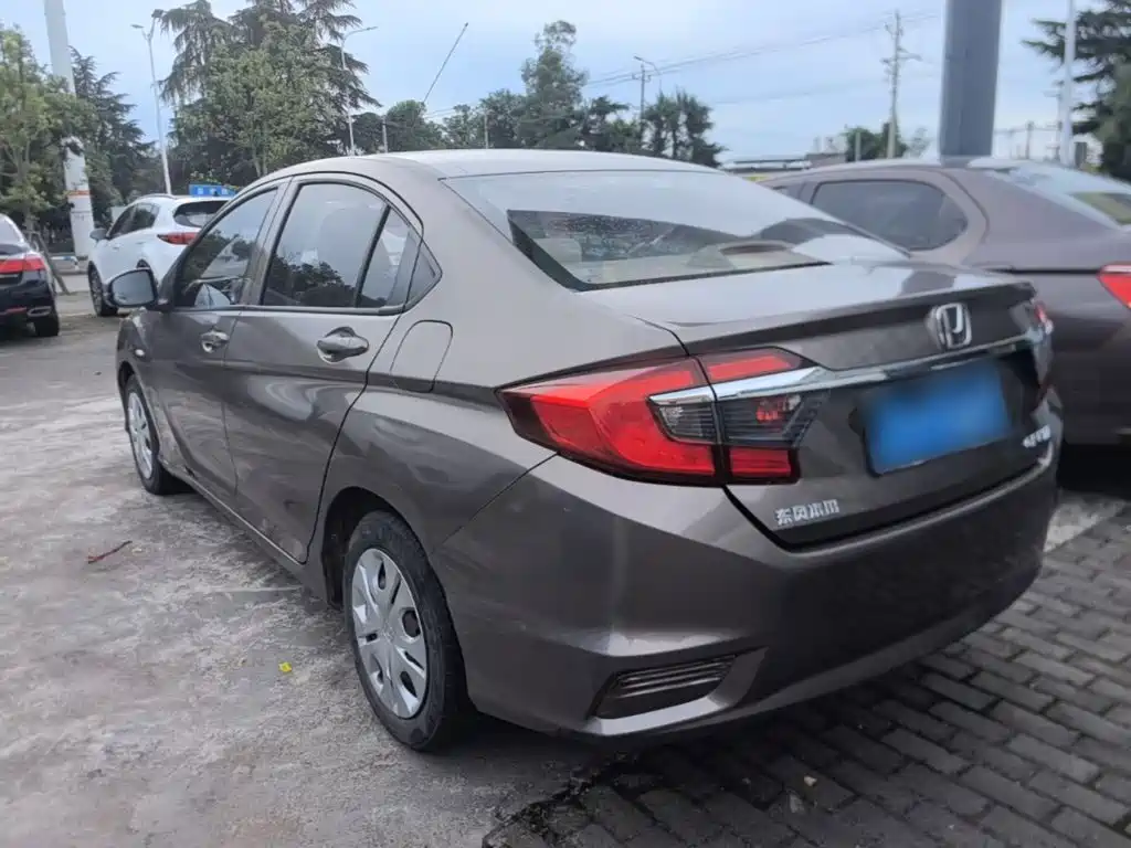 Honda Greiz 2016