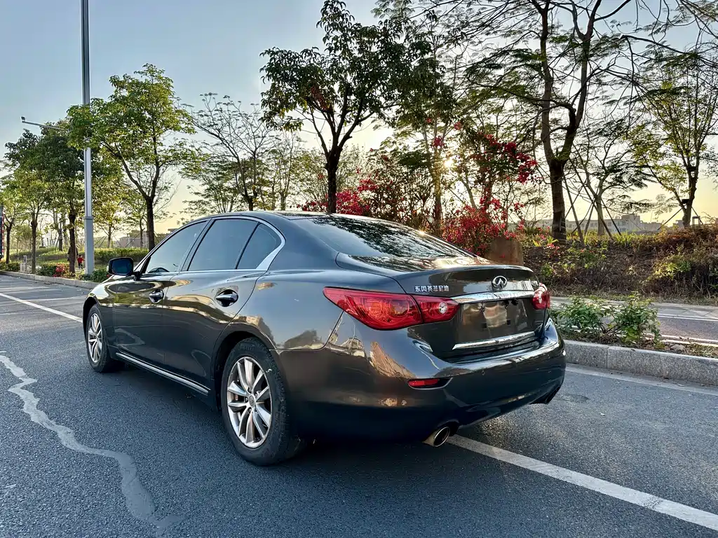 Infiniti Q50L 2015 — фото 15