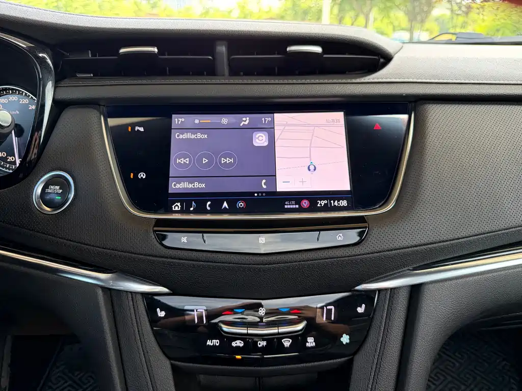 Cadillac XT5 2020 — фото 14