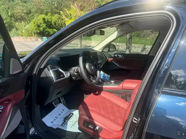 BMW X5 2023