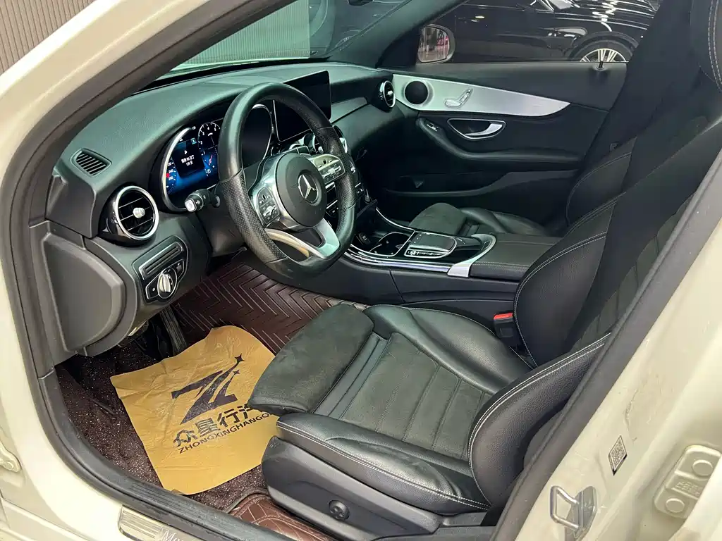 Mercedes-Benz C-Class 2019 — фото 7