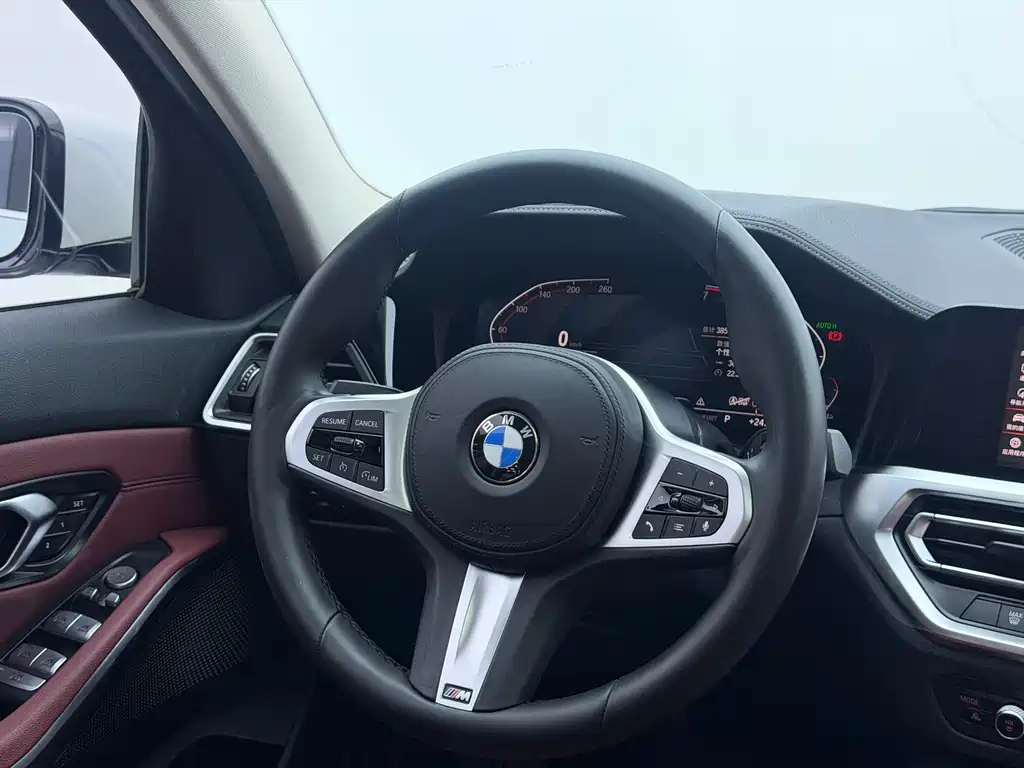 BMW 3 Series 2021 — фото 12