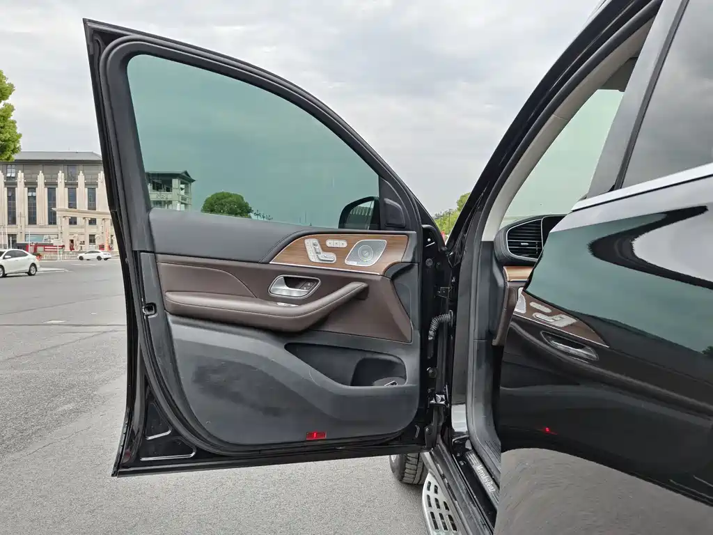 Mercedes-Benz GLS 2021 — фото 10