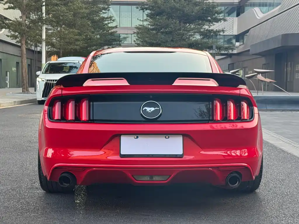 Ford Mustang 2015 — фото 34