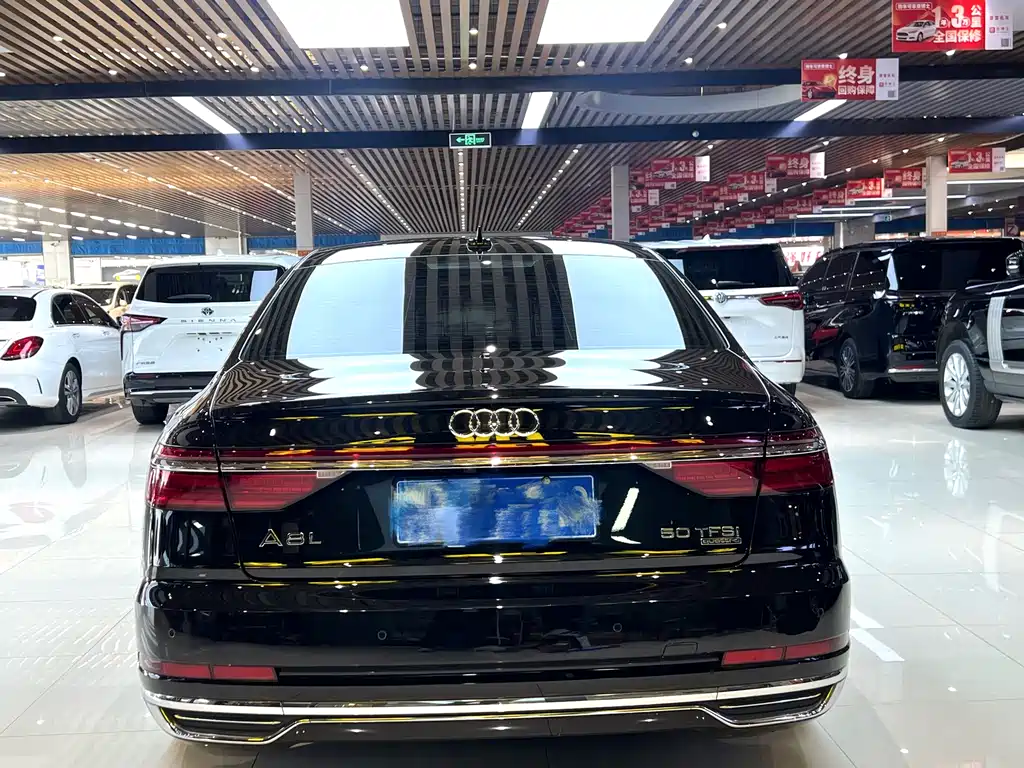 Audi A8 2019 — фото 5