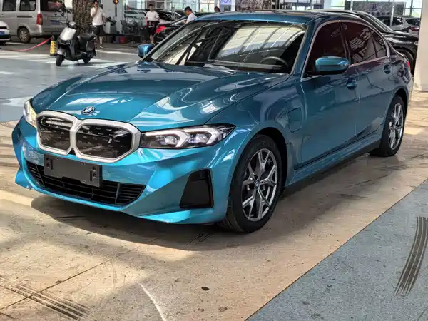 BMW i3 2023