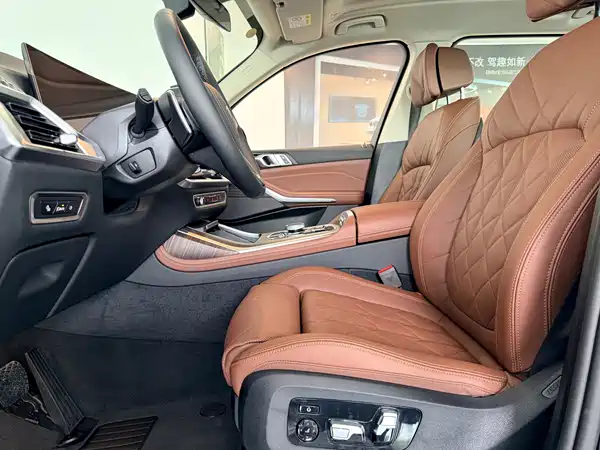 BMW X7 2024
