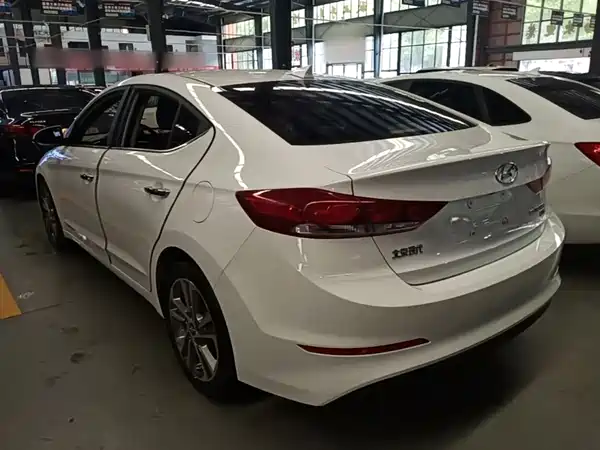 Hyundai Celesta 2018
