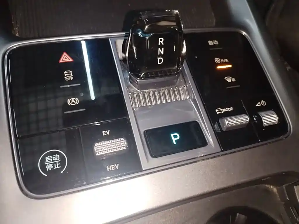 BYD Seal 2024 — фото 14