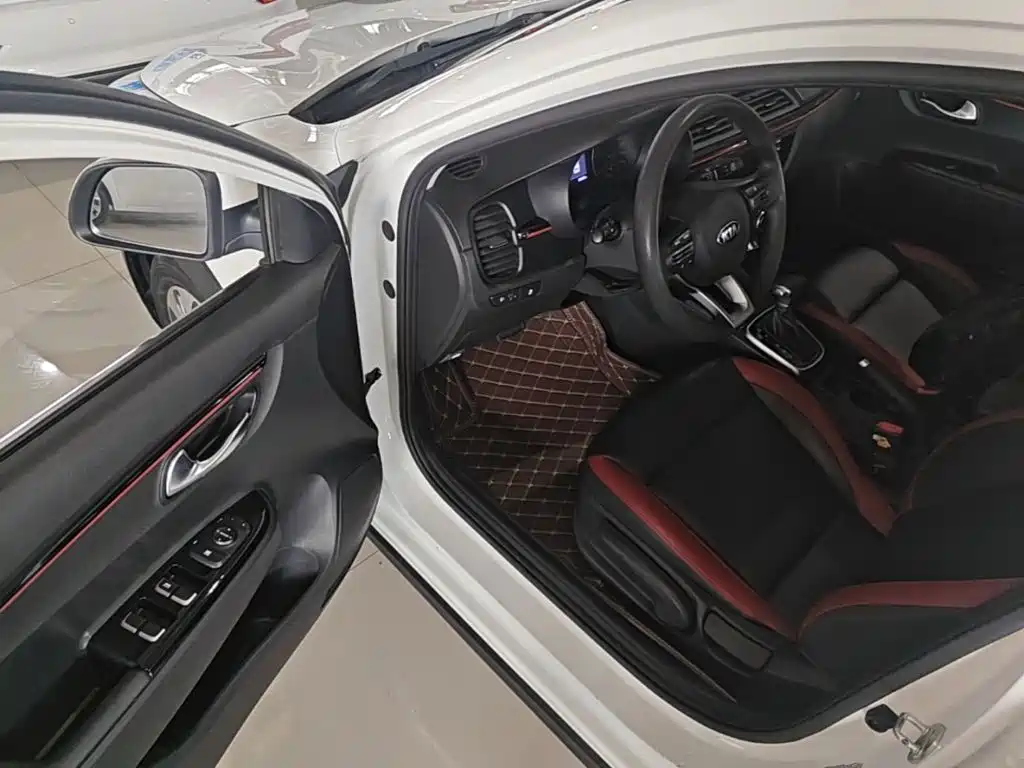 Kia KX CROSS 2017 — фото 16