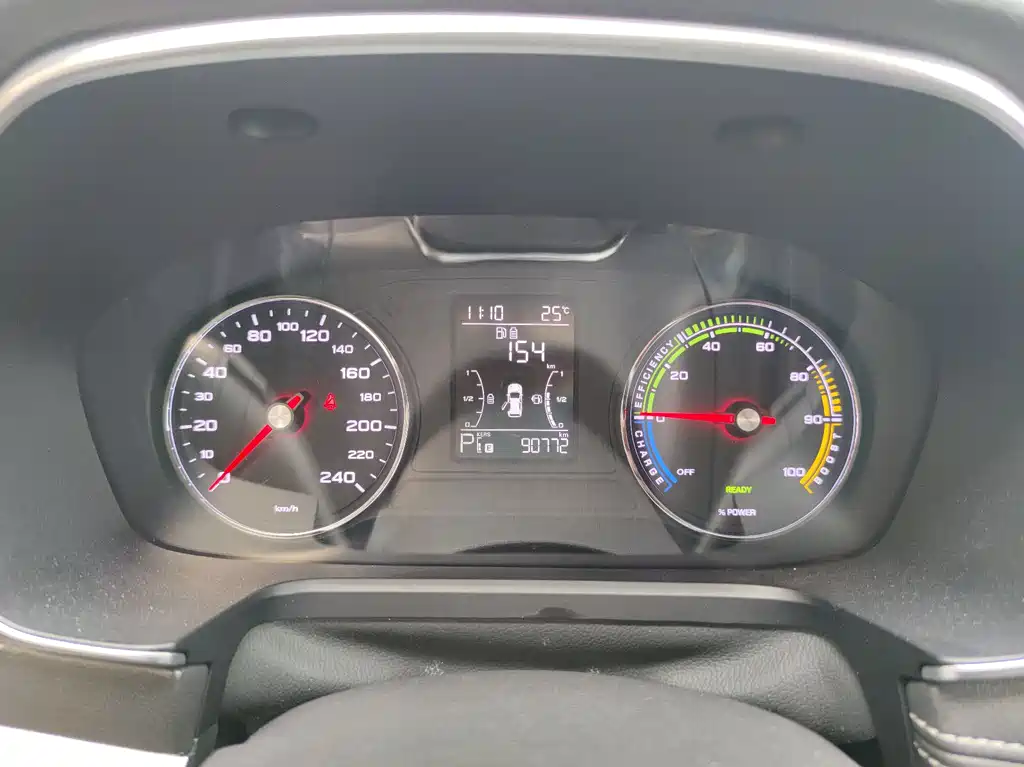 Roewe RX5 New Energy 2019 — фото 10