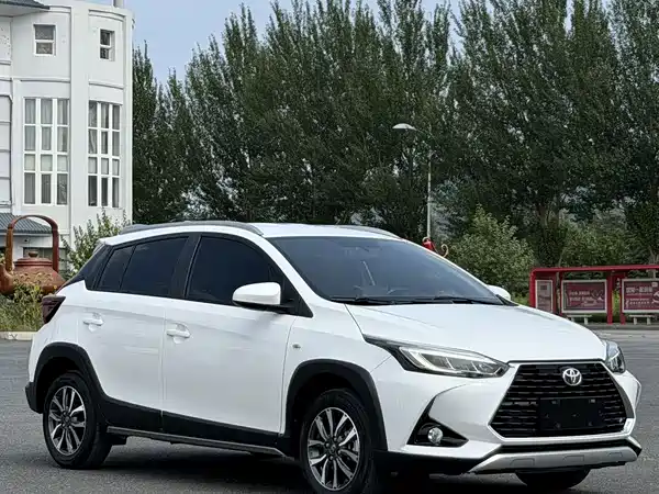 Toyota Yaris L 2022