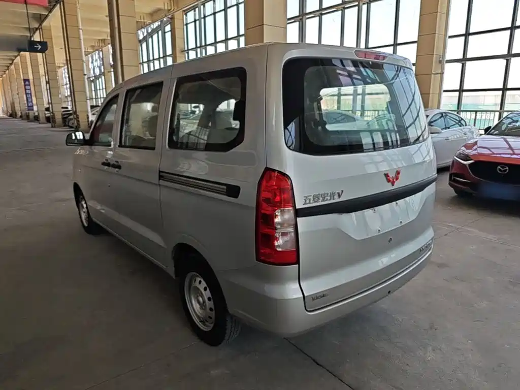Wuling Hongguang V 2019