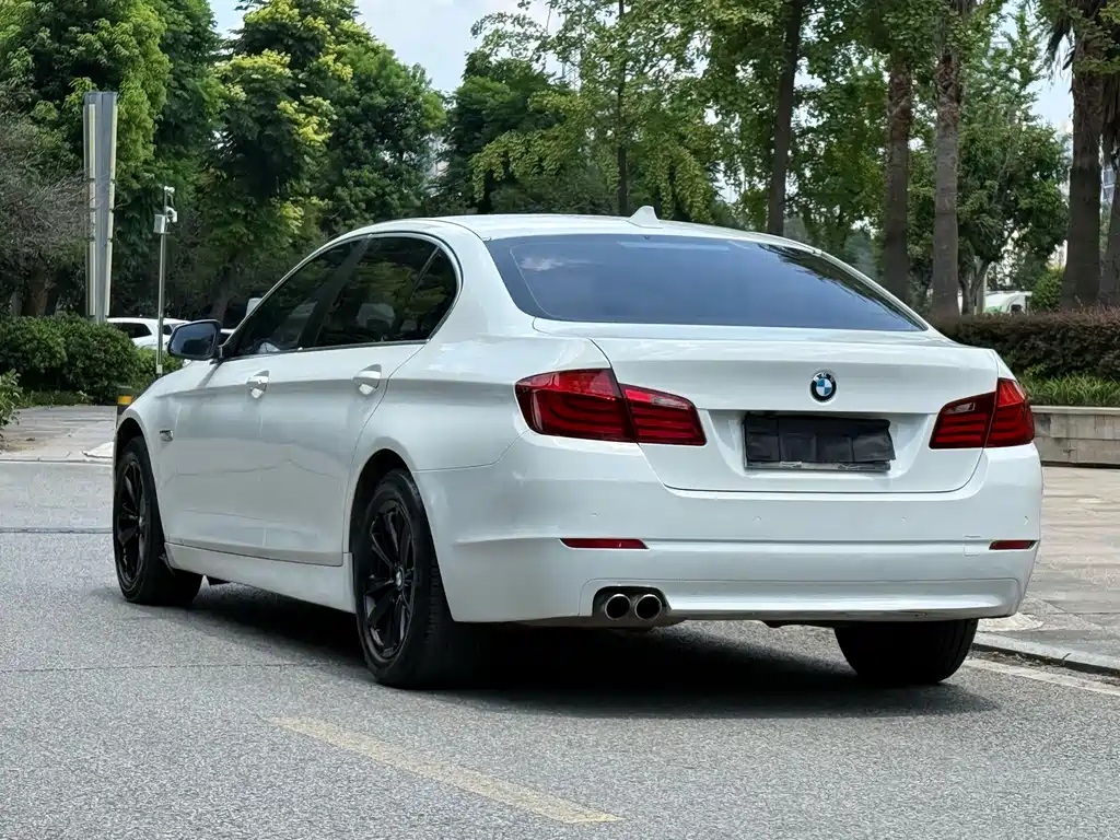 BMW 5 Series 2012