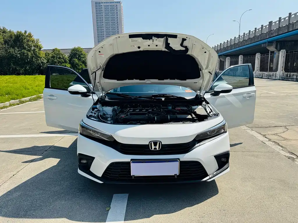 Honda Civic 2023 — фото 10