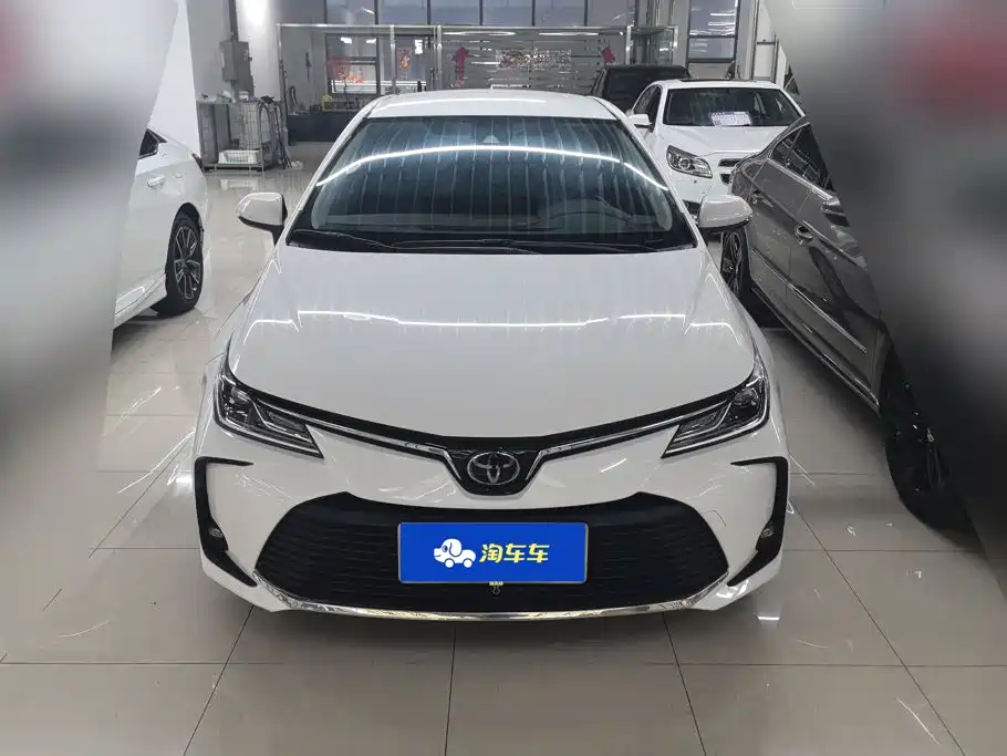 Toyota Corolla 2021 — фото 2