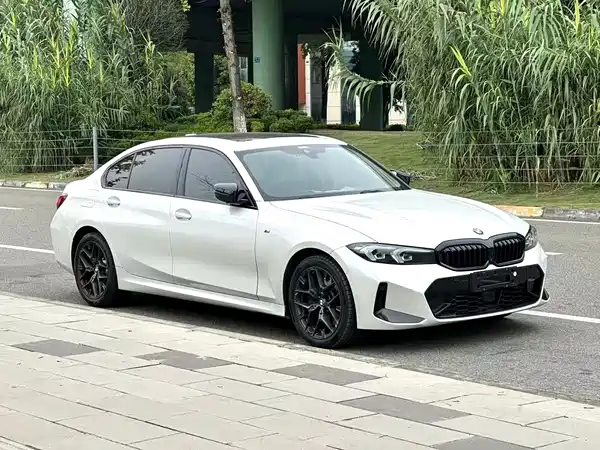 BMW 3 Series 2025