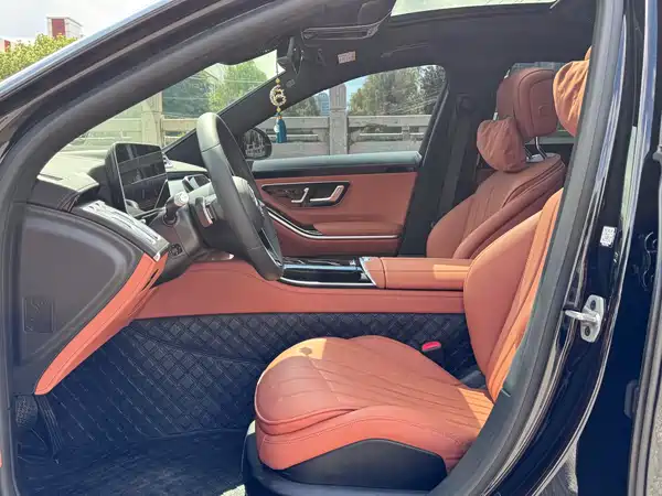 Mercedes-Benz S-Class 2024