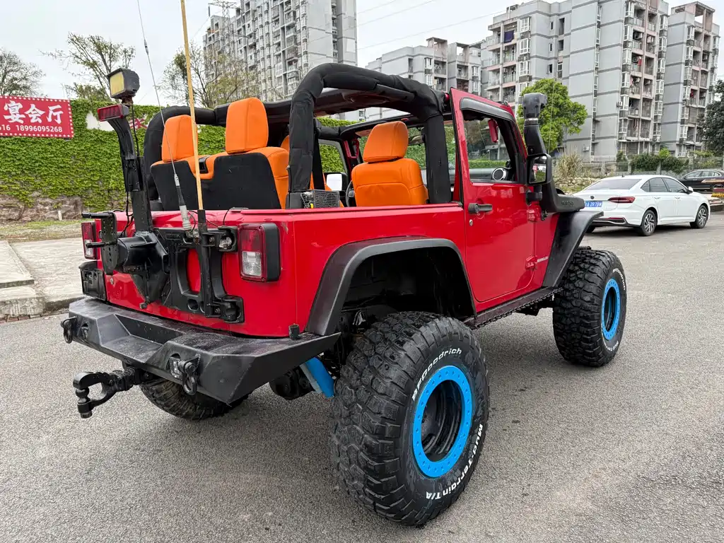 Jeep Wrangler 2013 — фото 5