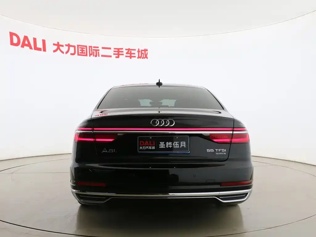 Audi A8 2019 — фото 13
