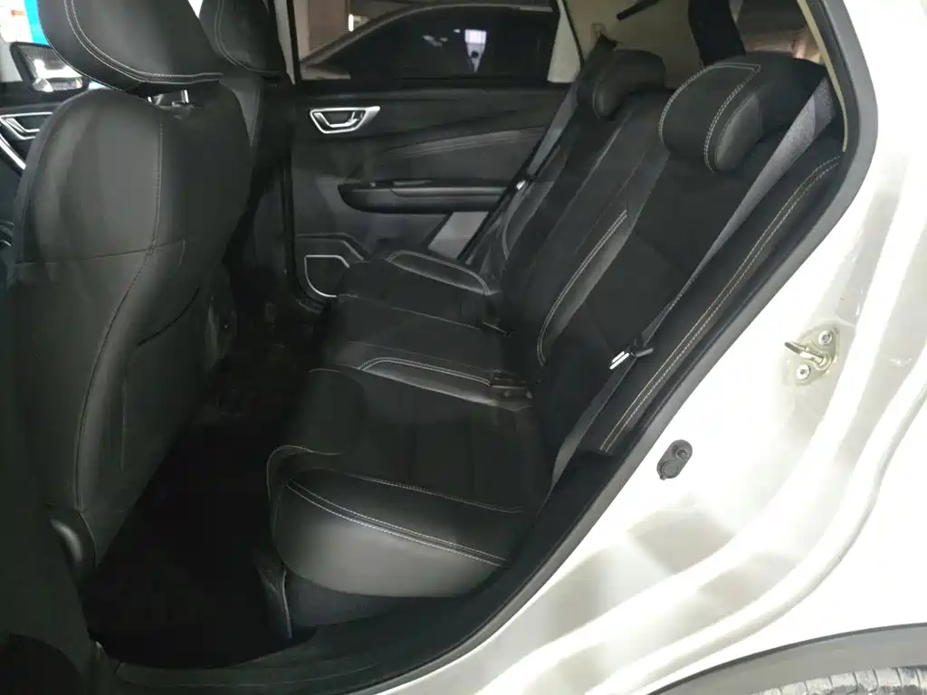 Geely Vision X3 2018 — фото 14