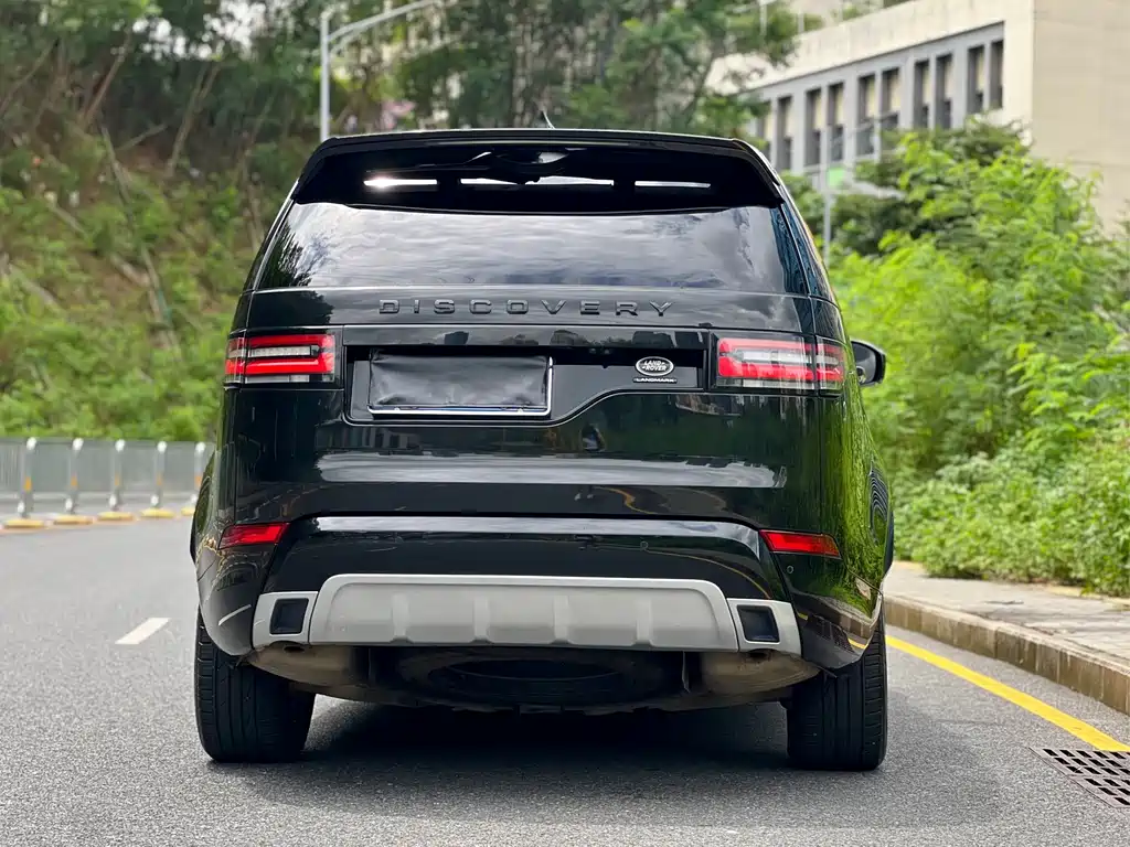 Land Rover Discovery 2020 — фото 16