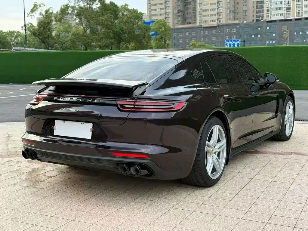 Porsche Panamera 2020 — фото 9