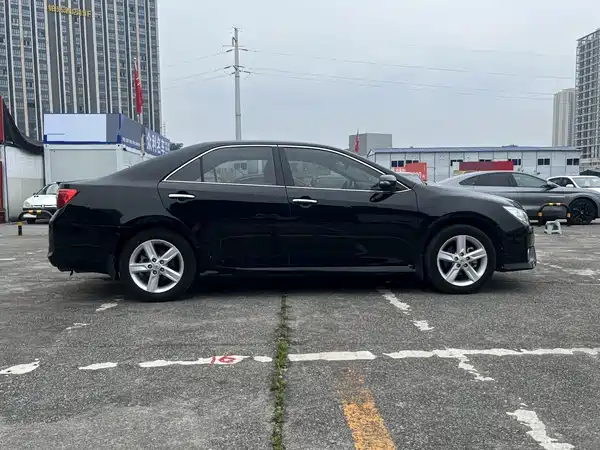 Toyota Camry 2014
