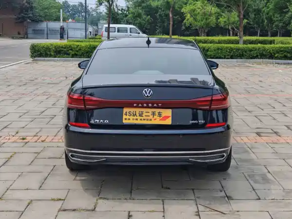 Volkswagen Passat 2022