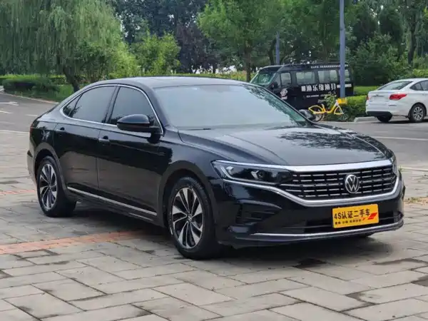 Volkswagen Passat 2022