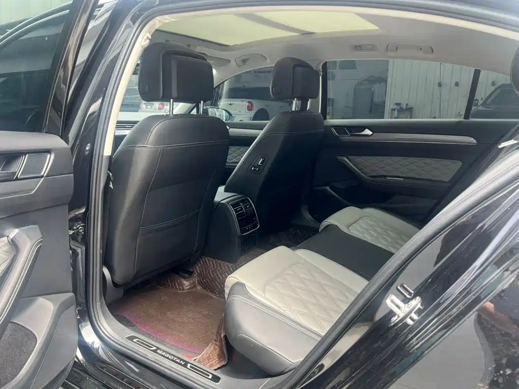 Volkswagen Magotan 2024