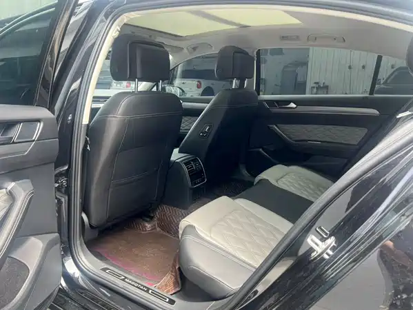 Volkswagen Magotan 2024