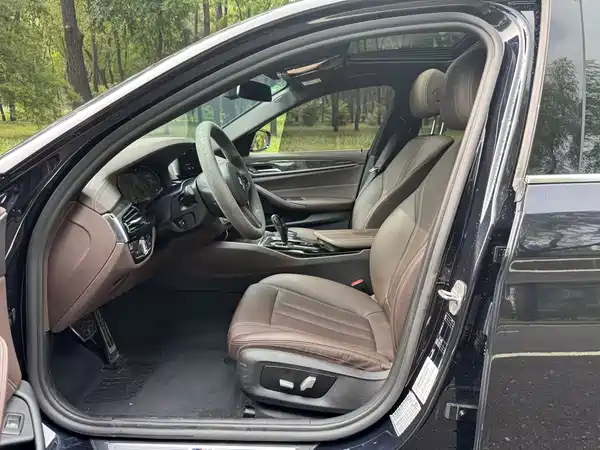 BMW 5 Series 2019
