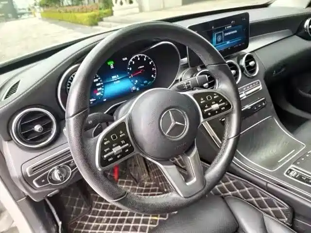 Mercedes-Benz C-Class 2019 — фото 10
