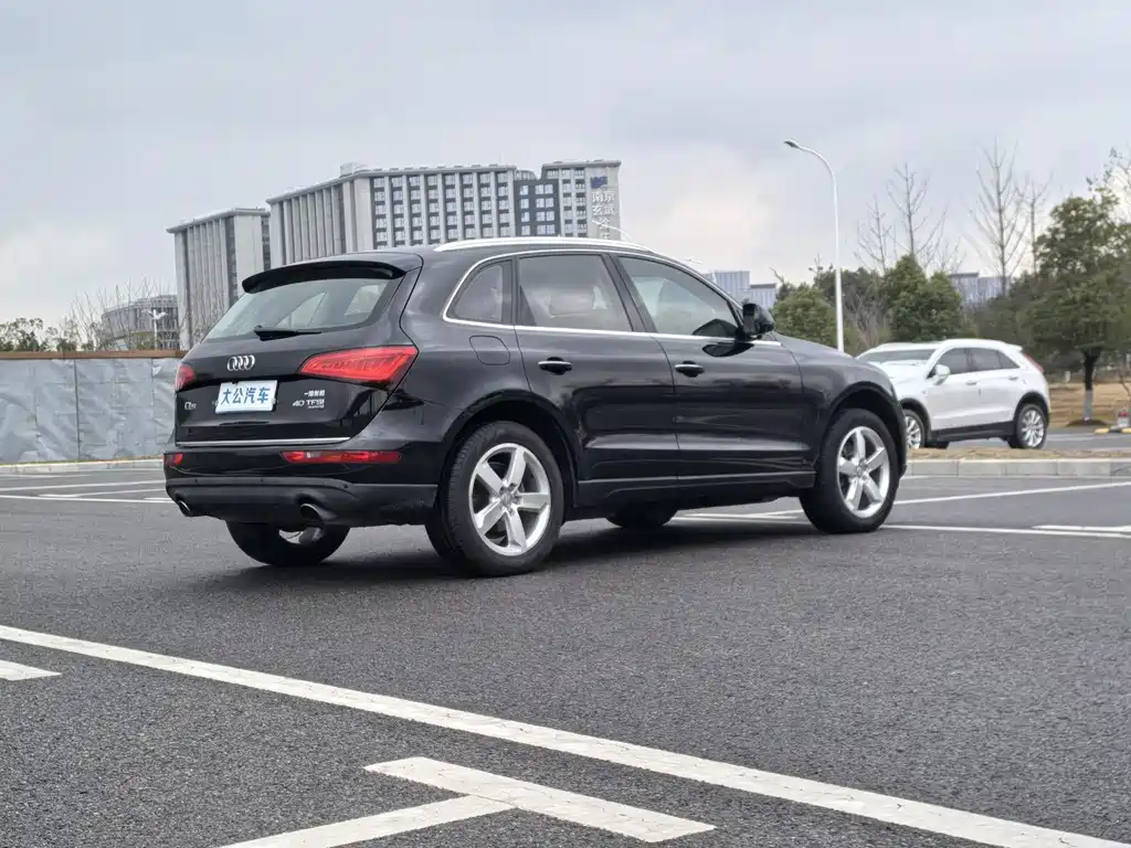 Audi Q5 2016 — фото 11