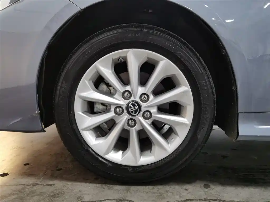 Toyota Corolla 2020 — фото 17