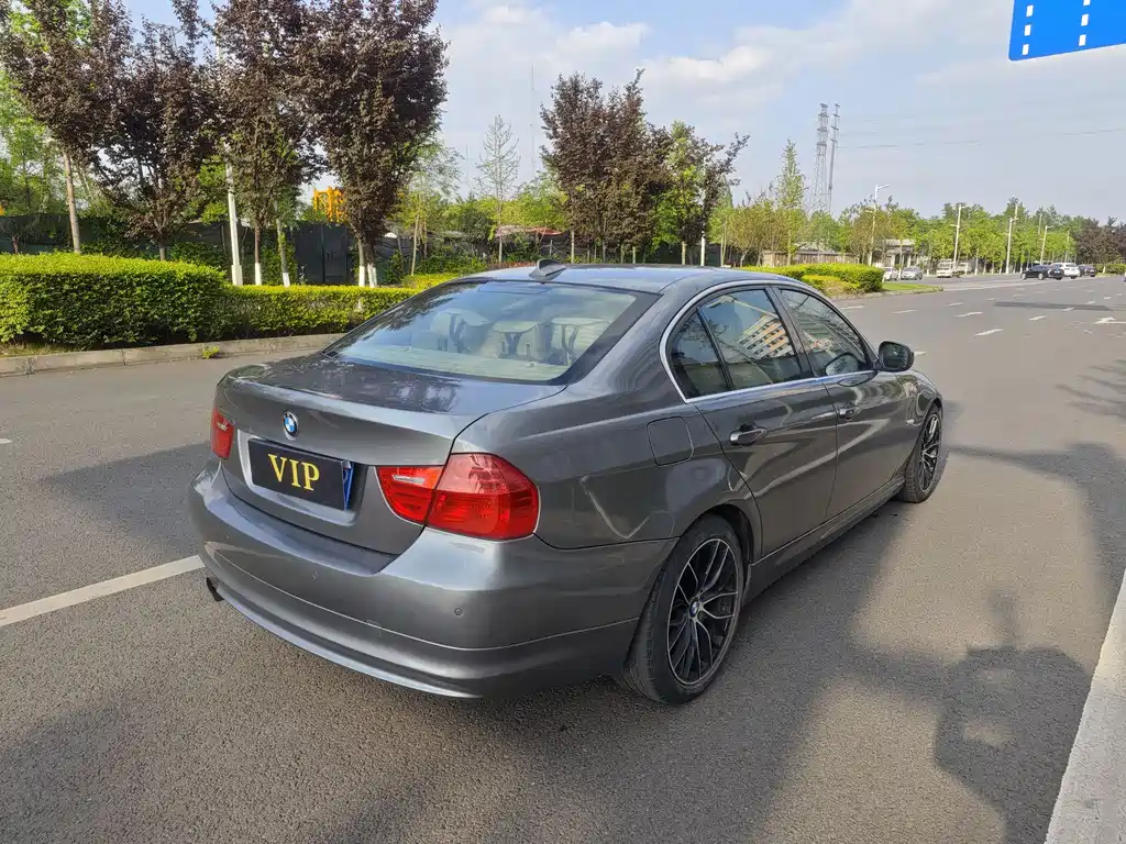 BMW 3 Series 2010
