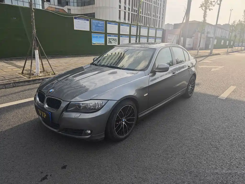 BMW 3 Series 2010