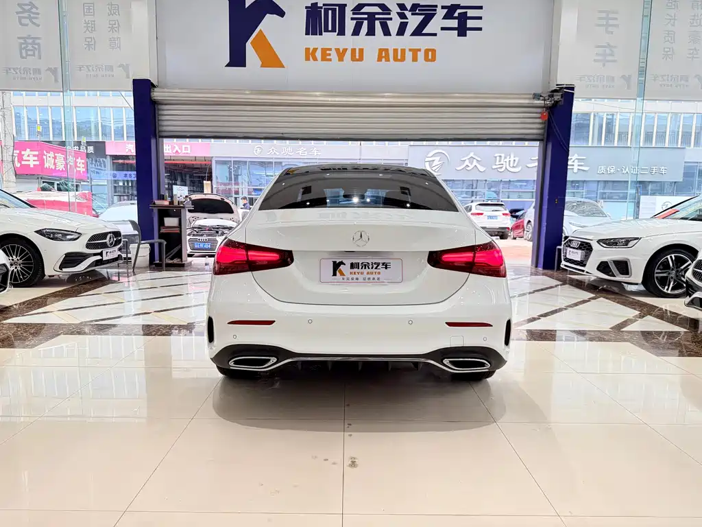 Mercedes-Benz A-Class 2023 — фото 18