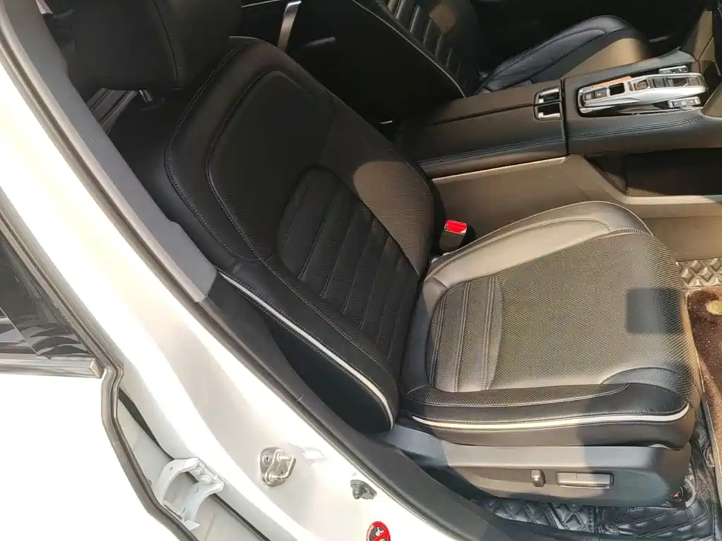 Honda UR-V 2018 — фото 25
