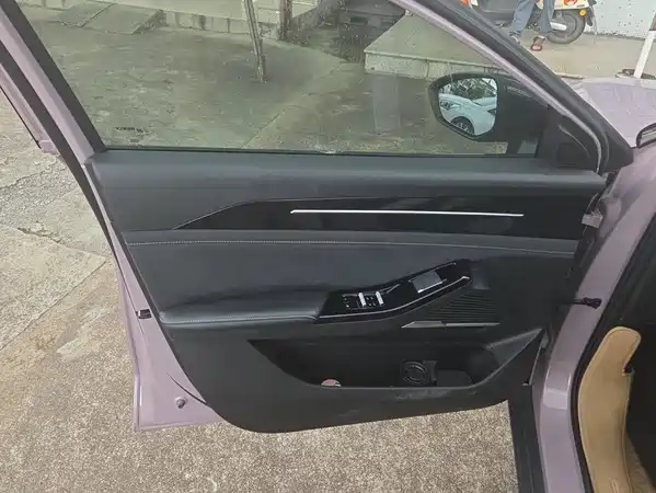Geely Galaxy L6 2024