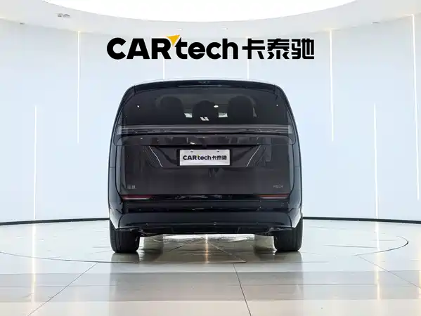 Li Auto MEGA 2025